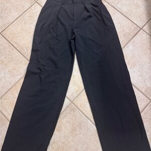 Good American Woman Dress Pants